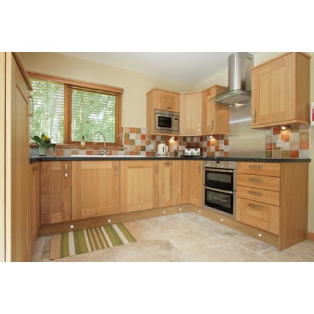 Scots Pine Kitchen